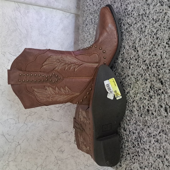 NWT Lei boots size 6 - Picture 2 of 5